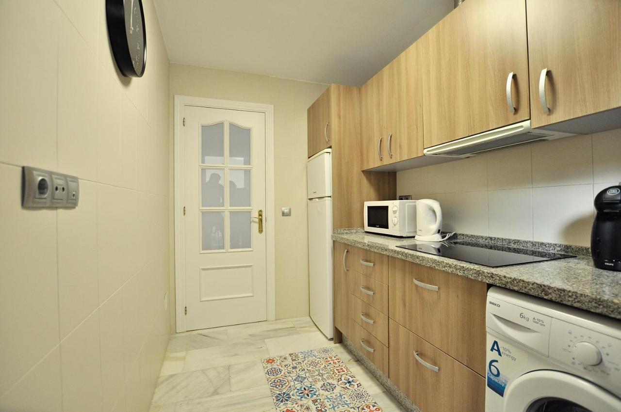 Luminoso Y Coqueto Apartamento Con Jardin Malaga Exterior photo
